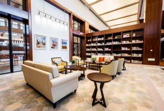 新华尊悦入选2025北京晚报养老服务创新案例(图5) 新华尊悦入选2025北京晚报养老服务创新案例(图5)