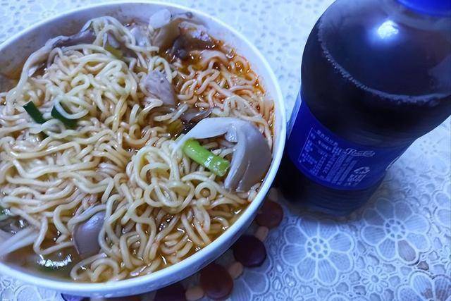 医生：年过66岁，尽量避免4种不健康行为 (图4)